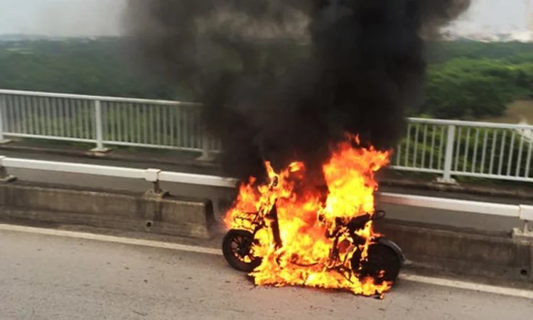 3 yếu tố gây cháy nổ Pin Lithium-ion và cách chọn xe điện an toàn